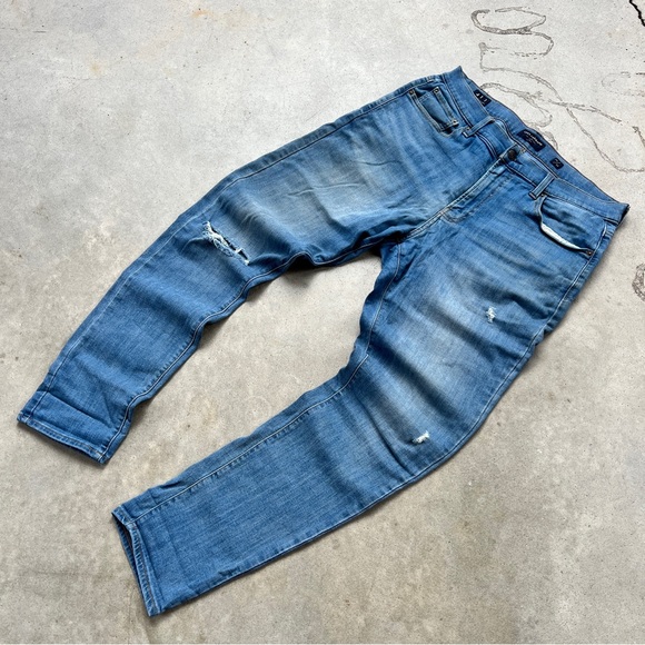 Lucky Brand Men's Distressed Blue Slim Straight Leg Jeans - Picture 6 of 12